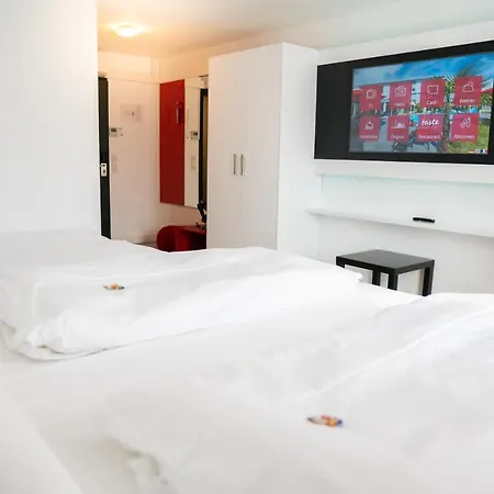 Andante (adults Only) 4* 러스트