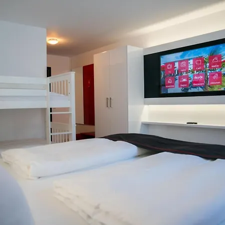 Andante (adults Only) 4*