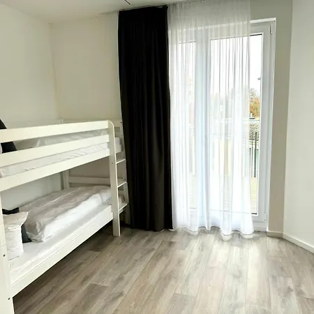 Andante (adults Only) 4* 러스트