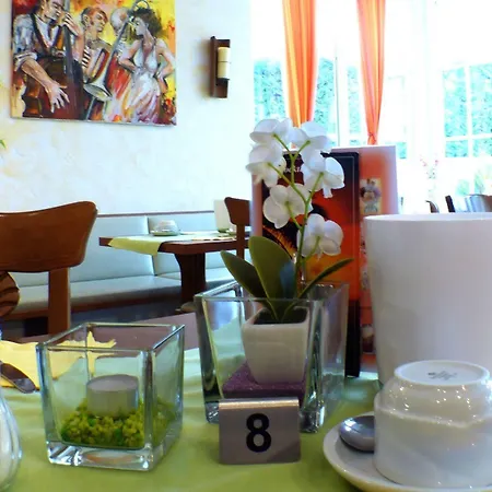 Andante (adults Only) 4* Rust